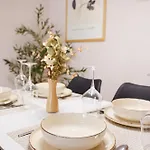 Matisse No23 - Luxury One Bedroom With Parking *