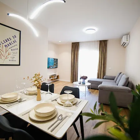 Matisse No23 - Luxury One Bedroom With Parking