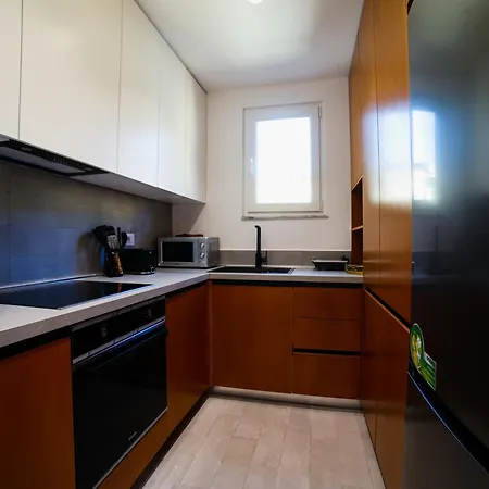 Matisse No23 - Luxury One Bedroom With Parking