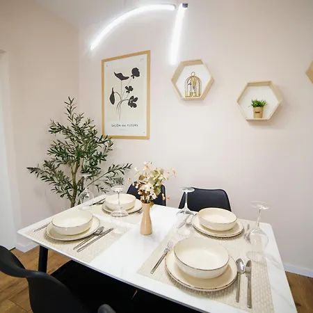 Matisse No23 - Luxury One Bedroom With Parking Апартаменты Тирана