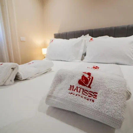 Matisse No23 - Luxury One Bedroom With Parking Апартаменты *