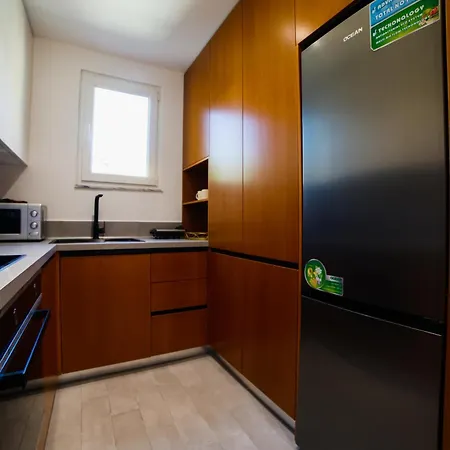 Matisse No23 - Luxury One Bedroom With Parking Апартаменты *