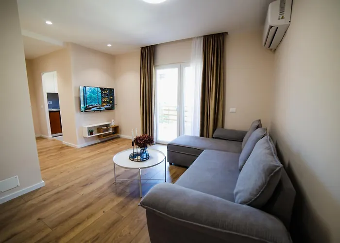 Matisse No23 - Luxury One Bedroom With Parking شقة