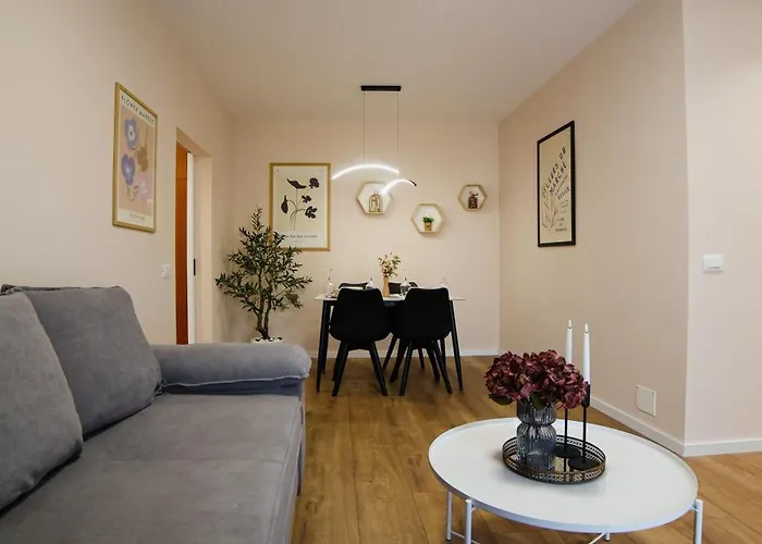 Matisse No23 - Luxury One Bedroom With Parking *