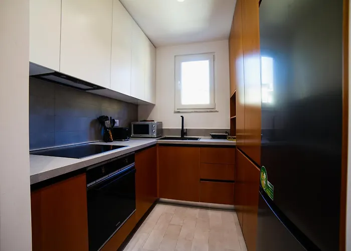 Matisse No23 - Luxury One Bedroom With Parking