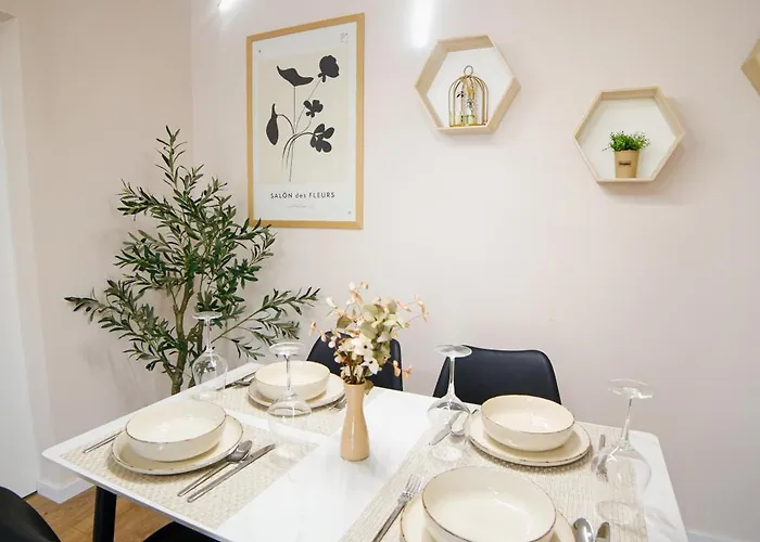 Matisse No23 - Luxury One Bedroom With Parking شقة تيرانا